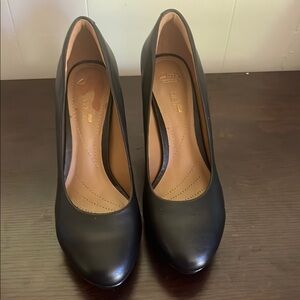 Clarks Black Leather Heels Classic Pumps